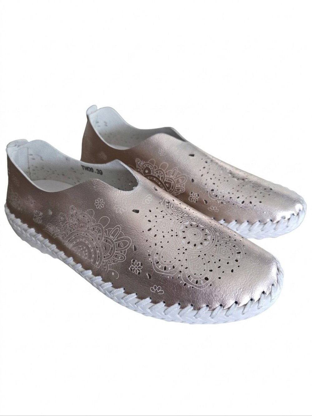 Bernie Mev TW09 Slip-On Leather Flats Sz 39 ( 8.5 - 9 ) Rose Gold Metallic NWOT